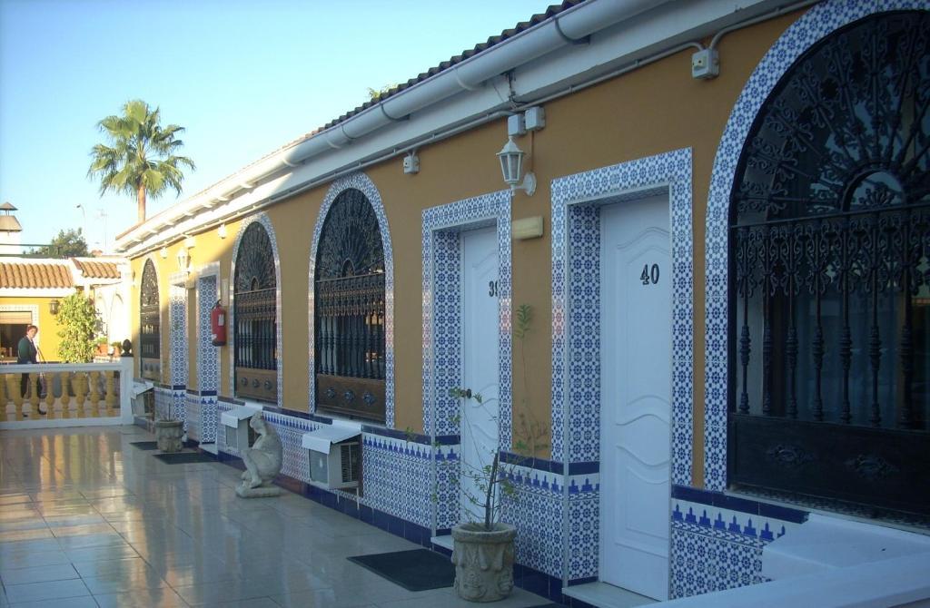 Hostal Don Diego San Juan Del Puerto Extérieur photo