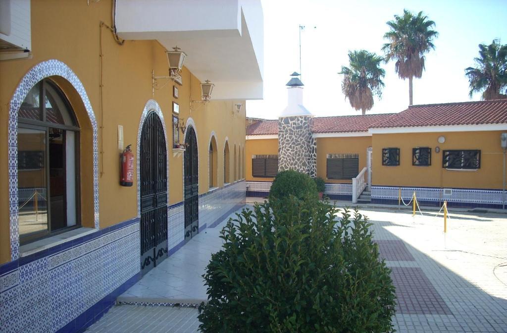Hostal Don Diego San Juan Del Puerto Extérieur photo