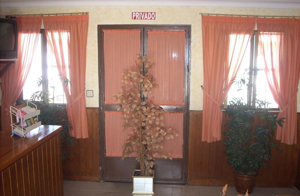 Hostal Don Diego San Juan Del Puerto Extérieur photo